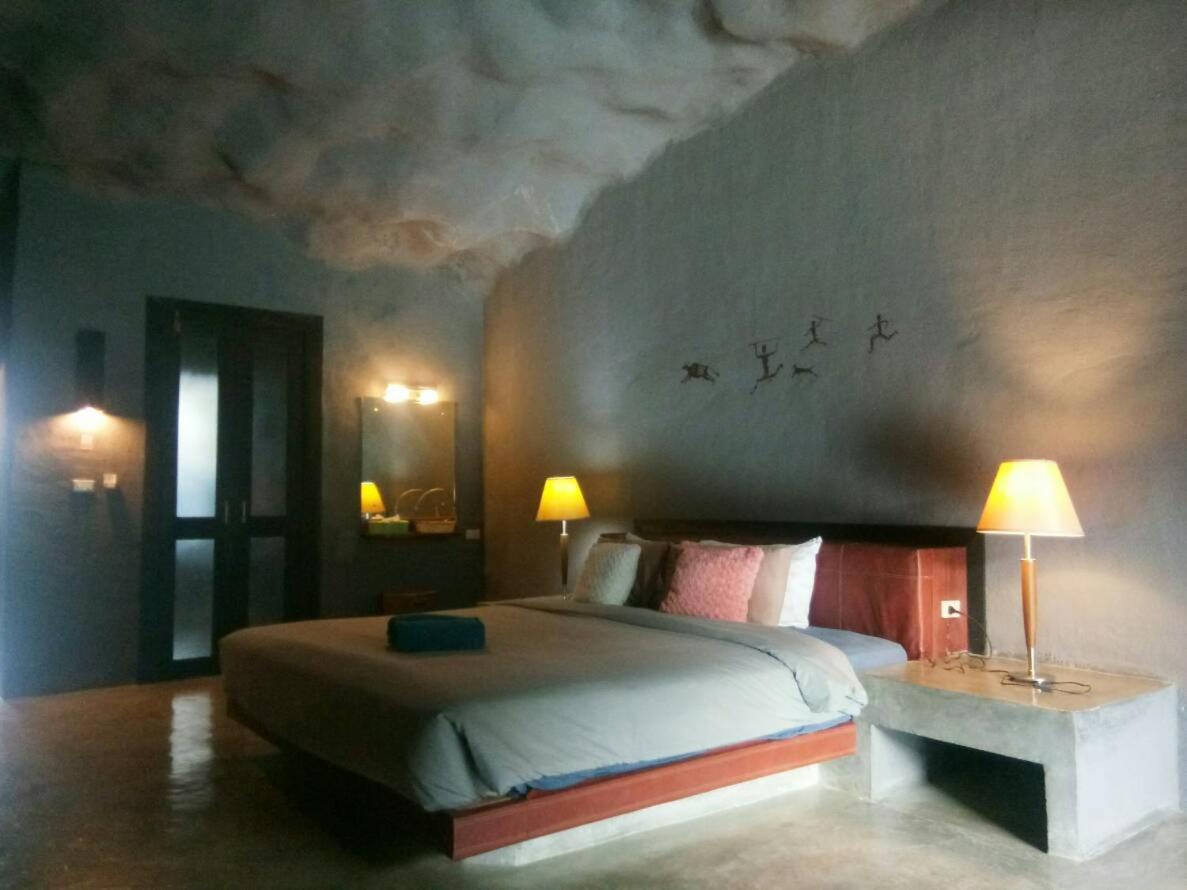 Avatarn Miracles Hotel, Uthajthani Kültér fotó